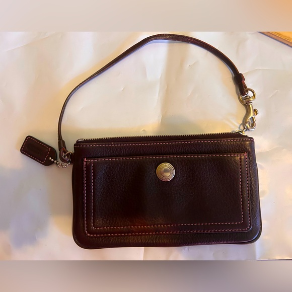 Coach Handbags - Vintage Coach Brown Pebbled Leather Wristlet